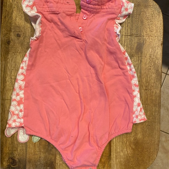 Set of two “first impressions” baby one piece summer outfits. Size 0-3 month - Picture 4 of 7
